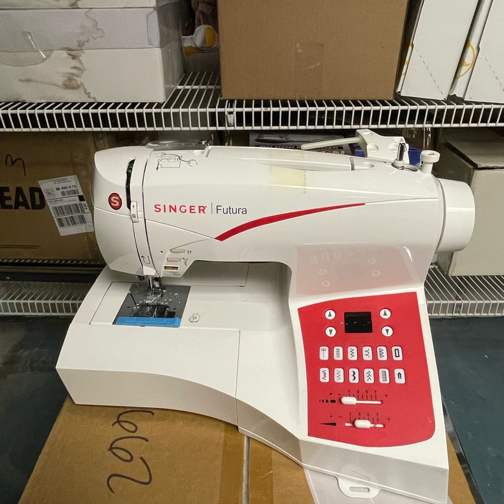 Singer Futura White and Red Sewing Machine